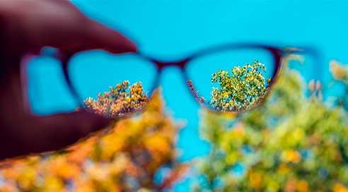 Miopia: entenda a importância dos óculos - Blog eÓtica